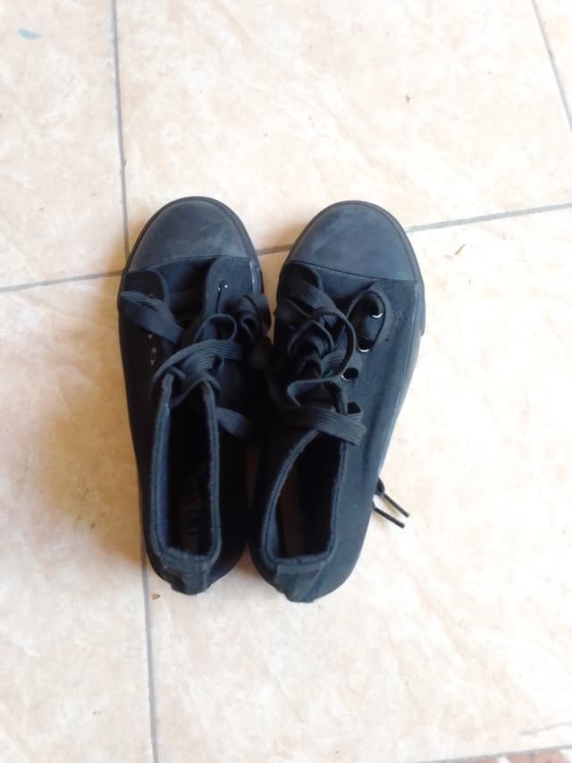 kid's shoes